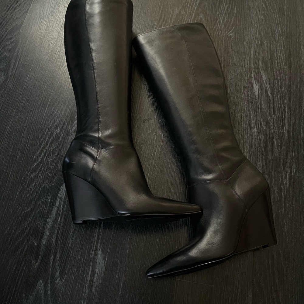 NWOT Leather Nine West Varin Boots SZ9.5  BLACK